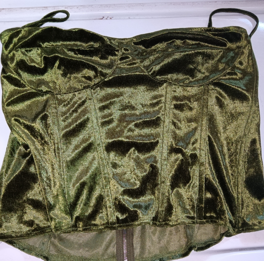 EUC Cropped PrettyLittleThing Velvet Green Faux Corset Top 16